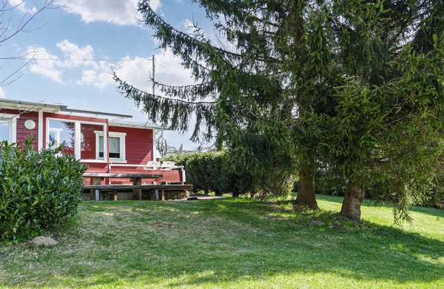 Cozy vacation cottage for your nature-oriented vacation stay in the Thuringian Forest.