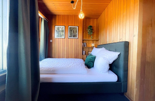 Cozy vacation apartment with pool & sauna