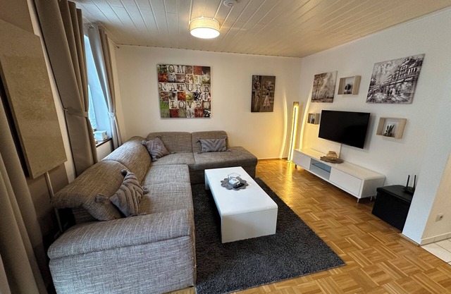 Cozy vacation apartment with wood-burning stove - dogs welcome!