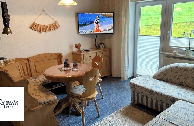 Cozy vacation apartment "AlpZeit" in Immenstadt/Bühl with balcony and WLAN