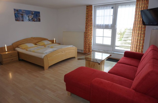 Cozy vacation apartment (73 sqm) with direct access to the garden and private pavilion