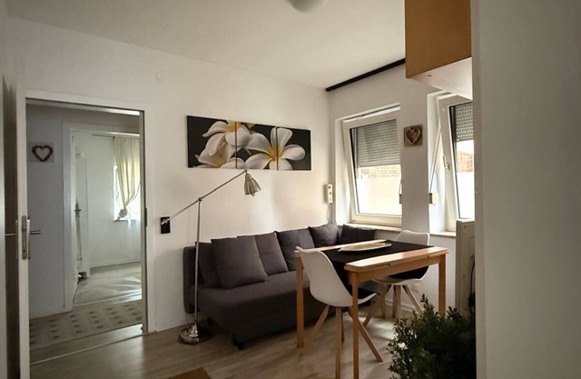 Cozy vacation apartment near Altenholz - with terrace & close to the beach