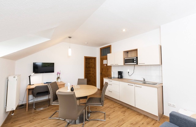 Cozy vacation apartment with kitchenette