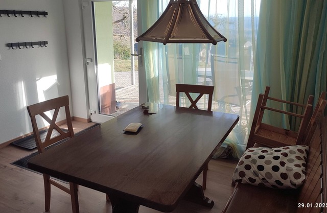 Cozy vacation apartment with carport and view of the Alps, also for your pet