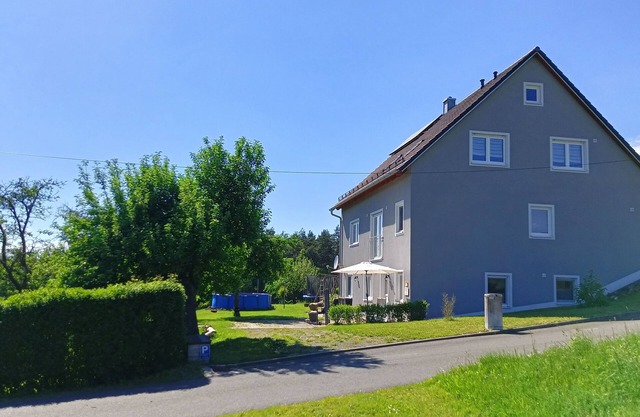 Cozy vacation apartment (74 sqm) with terrace for up to 4 people