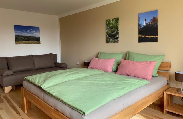 Cozy vacation apartment on the first floor with 2 bedrooms