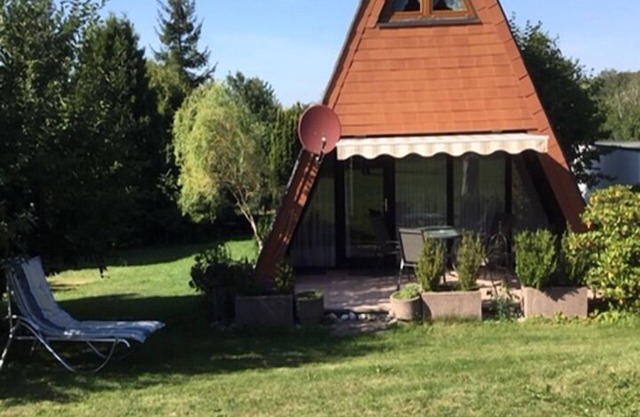 Cozy vacation home with sunny terrace Frankenwald near bathing lake/Smart-TV
