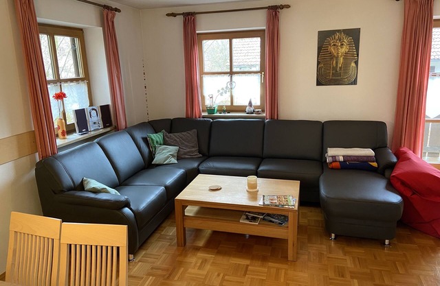 Cozy vacation home in a quiet location by a stream with a view of the Brauneck.