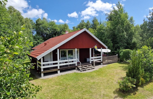 Cozy vacation home on Bolmensee - 200 meters from the beach