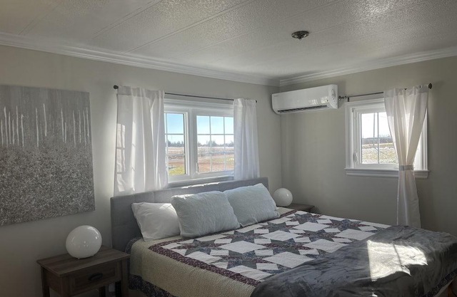 Cozy Vacation Home - Two minutes from the closest of many Beautiful Beaches