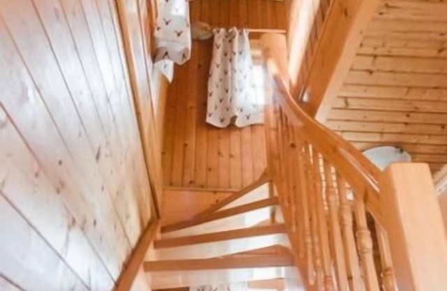 Cozy vacation home with balcony