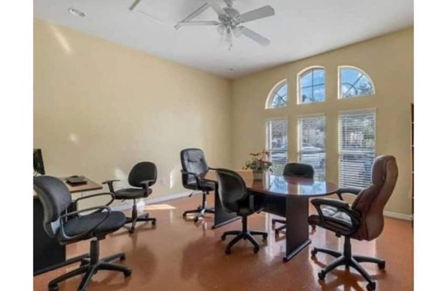 Cozy Vacay-Condo close to the theme parks!