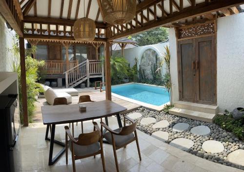 Cozy villa near airport w private pool