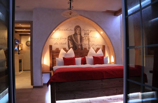 Cozy wedding chalet (24sqm) for up to 4 people