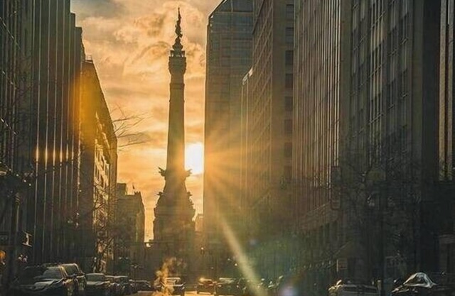 CozySuites l Trendy 1BR, Monument Circle, Indy