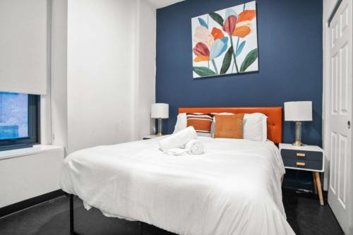 CozySuites Stunning 1BR in Downtown Pitts 41