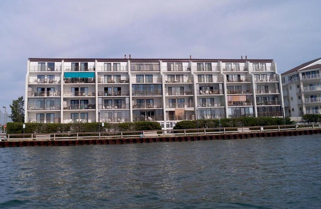 Crab Cove On The Bay 208