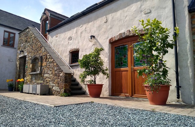 CRANNY, romantic, character holiday cottage in Narberth
