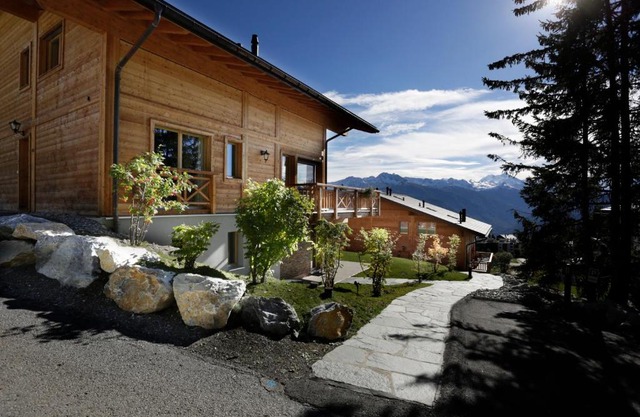 Crans Luxury Lodges