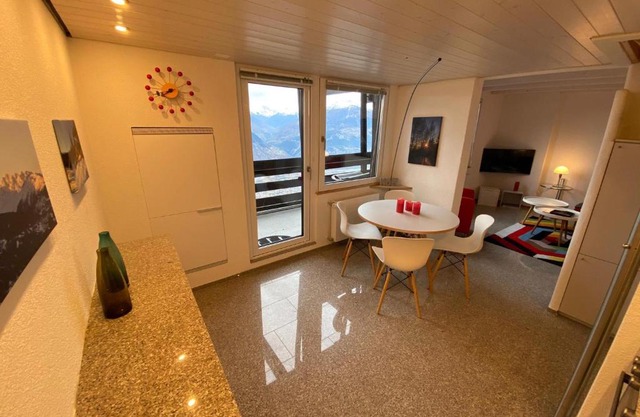 Crans-Montana Stunning Southview Flat