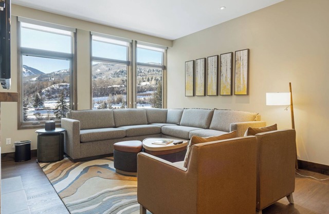 CRBC-Remodeled 2024, Ski in out, Ski Valet, Dog Friendly, Resort & Spa Amenities