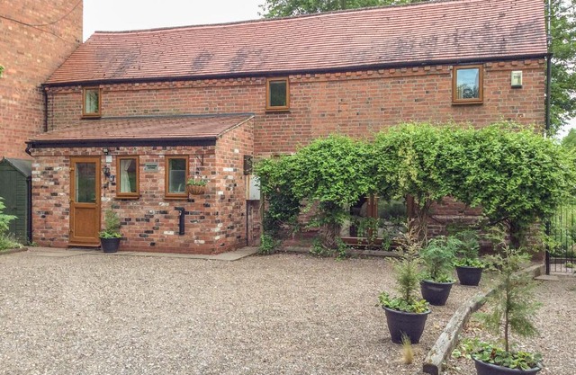 Cream Door Cottage