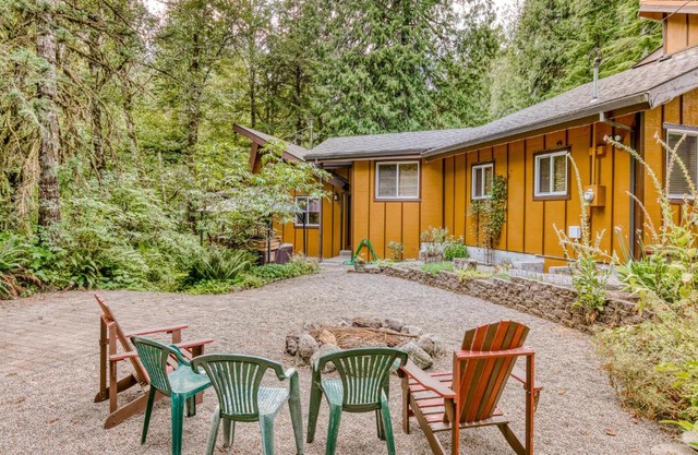 Creekside Cabin