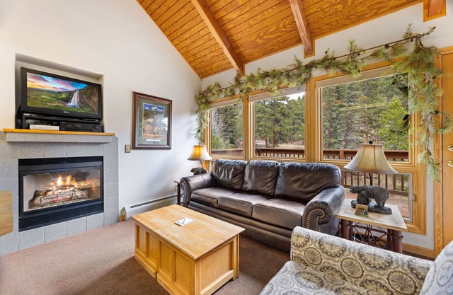 Creekside Suite 10 (NO HT)