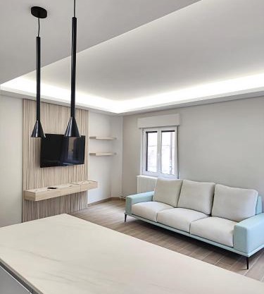 Crescen House