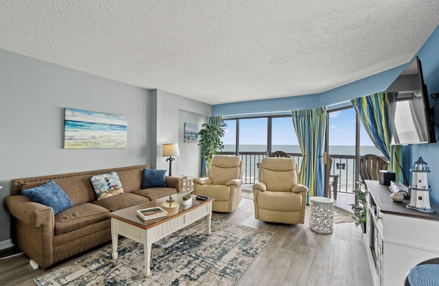 Crescent Towers II 608 - Oceanfront 2 BR Condo