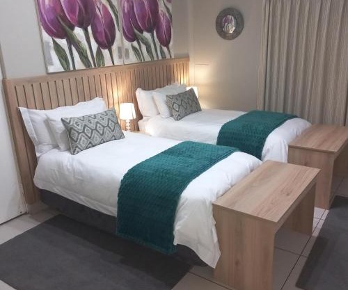 Cronin Luxury accommodation Room 4
