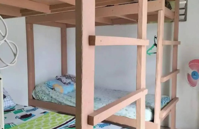 Croninresidence/Dormitory room/fan room/6pax/bfast