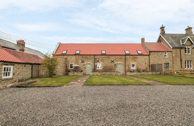CROSS COTTAGE, family friendly, luxury holiday cottage in Brancepeth