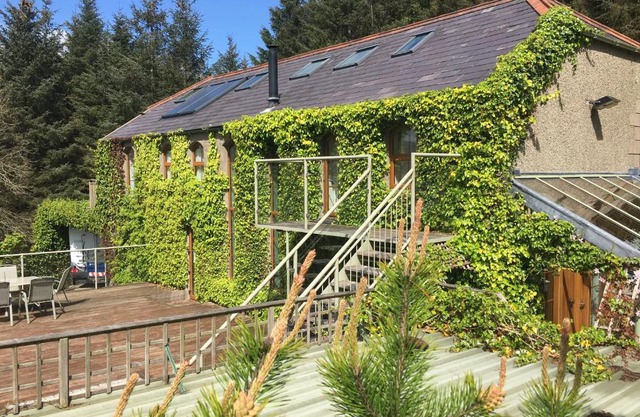 Crotlieve Barn