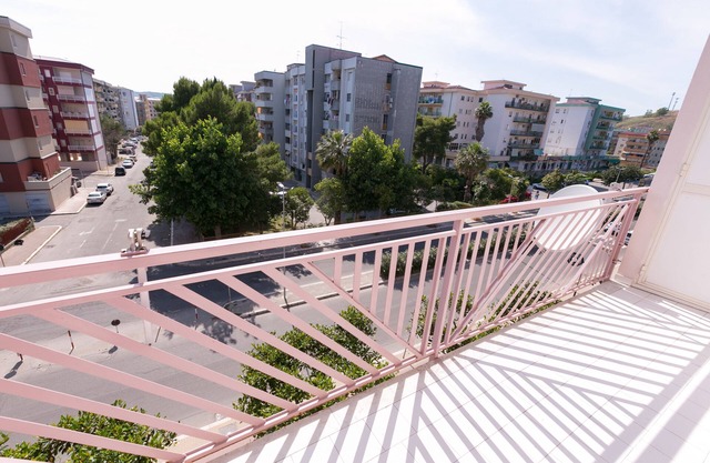 [Croton 5 ⭐ ⭐ ⭐ ⭐ ⭐] Luxury Apartment: Free Parking, Netflix, Wi-Fi