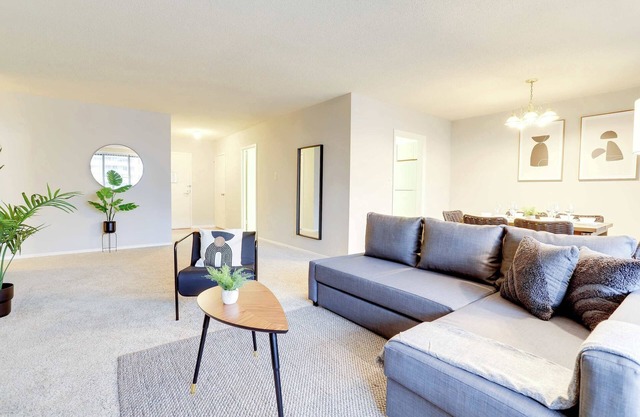 Crystal City Apt | Walk to Metro