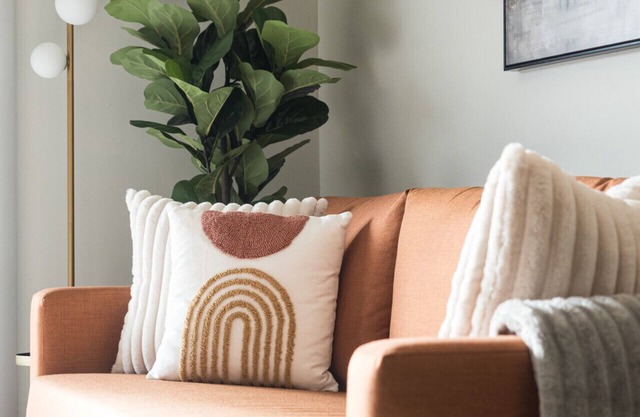 Crystal City Sleeps 7 Near Metro