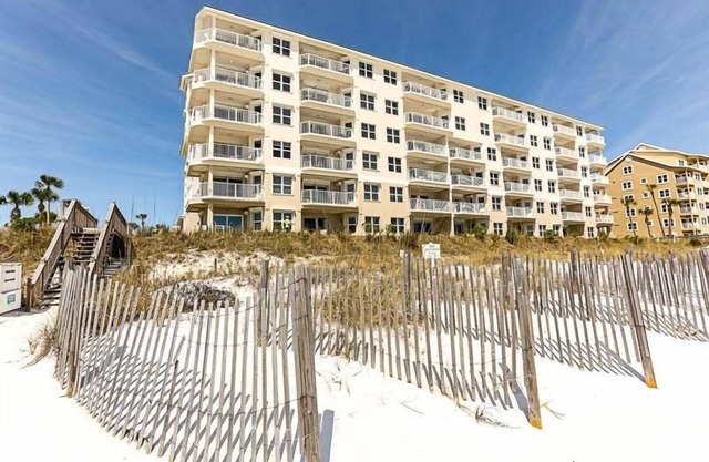 Crystal Dunes by Southern Vacation Rentals