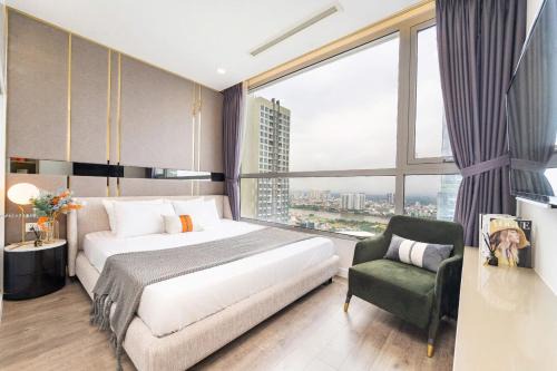 Crystal Landmark Riverside Apartment