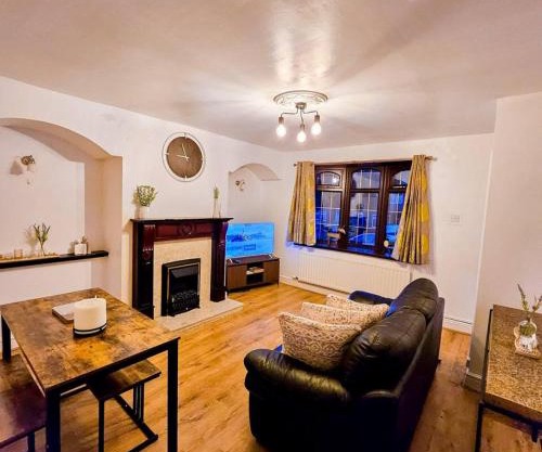Crystal , Stoke on Trent