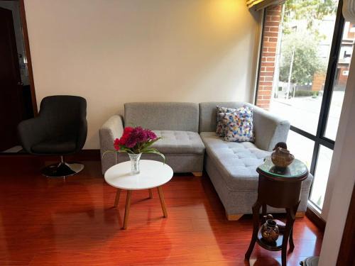 CS Apartmento with Terrace 201