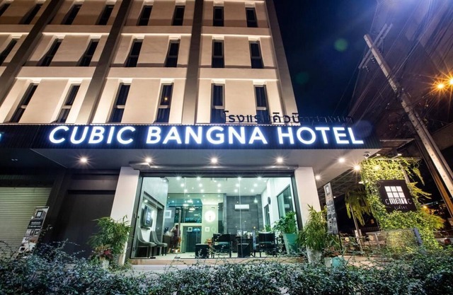 Cubic Bangna Hotel