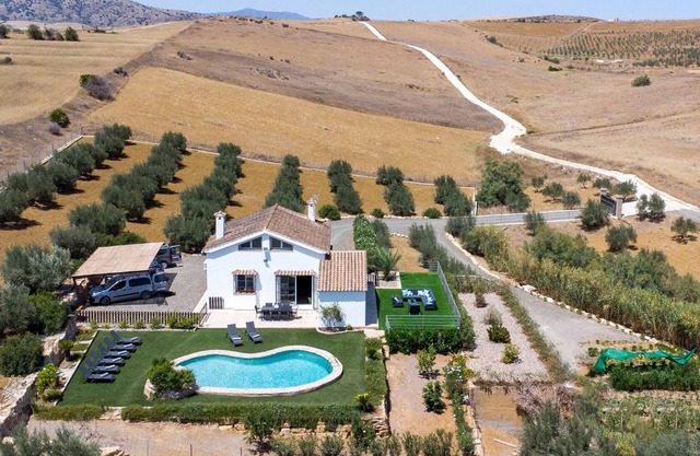 Cubo's Casa el Rincón de La Jara / piscina privada / alta privacidad / aire acondicionado