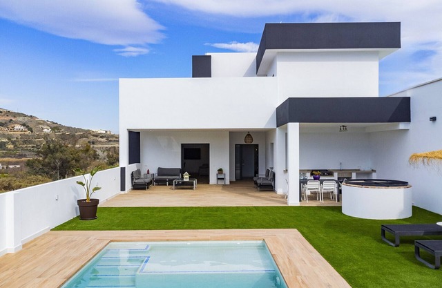 Cubo's Casa Rural El Pozo/private pool/air conditioning/free wifi