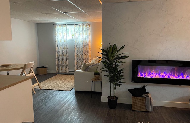 Cuisinette, espace cozy, 3 min de l’autoroute et a 15 min de ski, vélo, zoo, vin