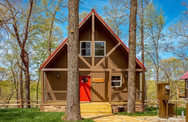 Cumberland Cabin (Boat Slip Included)