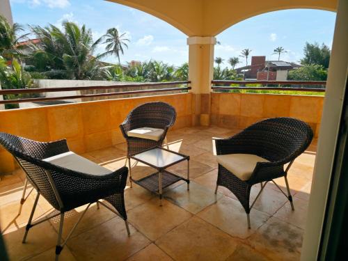 Cumbuco Residence - Beira-mar - Ar condicionado, perto do centro, 2 dormitórios, piscina, cozinha