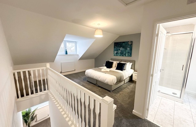 Curlew Place by Blue Skies Stays