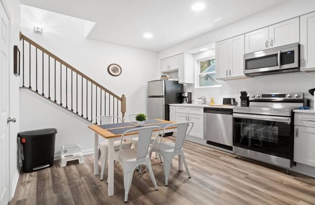 Cute 1 Bedroom | Close Popular NoDa