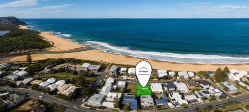 Cute Beach Escape 50m to Wamberal Beach